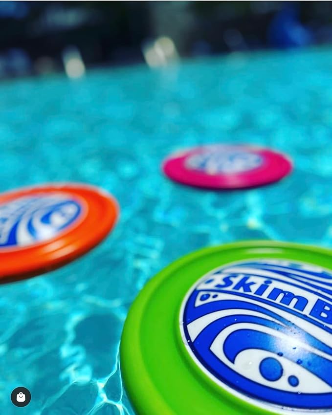 Disc - Water Disc Toy for Spring & Summer Fun - Skips, Slides, Jumps - Pools, Beaches & Backyards Fun for All Ages (Green)