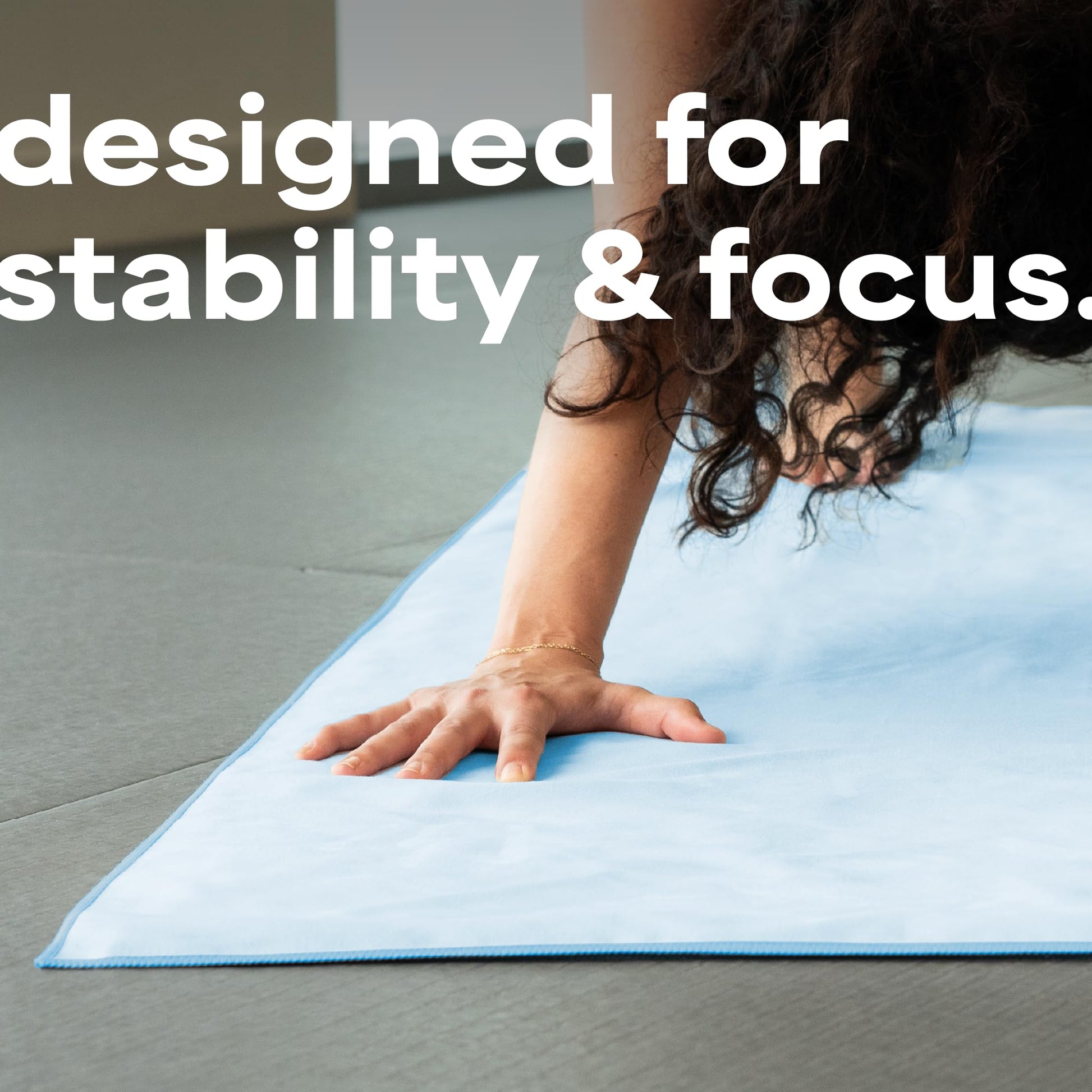 S&T INC. Aura Microfiber Yoga Mat Towel, 26.5" x 72", Blue