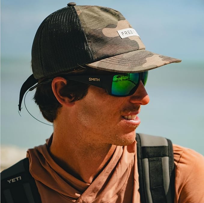 SMITH Guide's Choice S Sunglasses with Chromapop Lenses - Polarized Sunglasses - for Men & Women