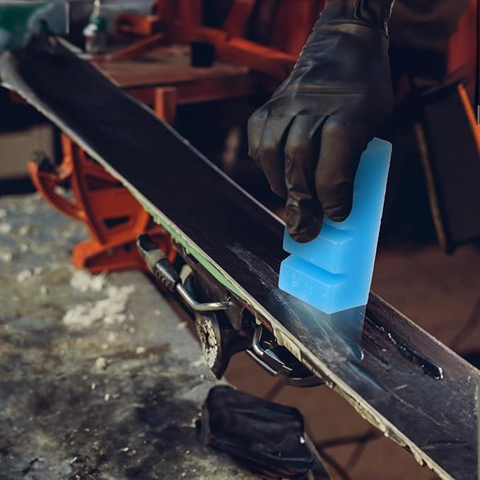 2.8LB Snowboard and Ski Wax, 2Pcs Universal Snow Block Wax Ski and Snowboard Racing Wax for Protecting Ski and Snowboard Baseplate Daily Maintenance