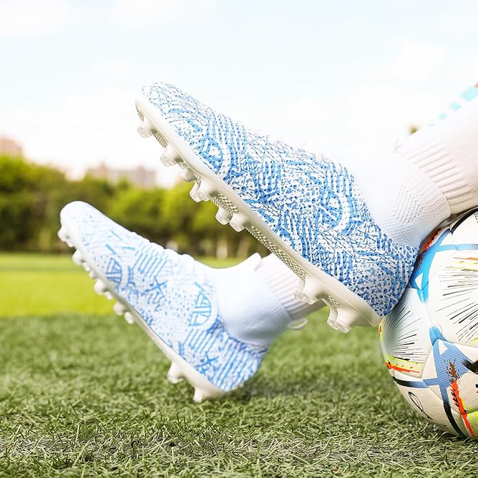 Adult Soccer Cleats Men Lightweight Football Boots Breathable Professional Sneaker Sport Athletic Ground Football Shoes