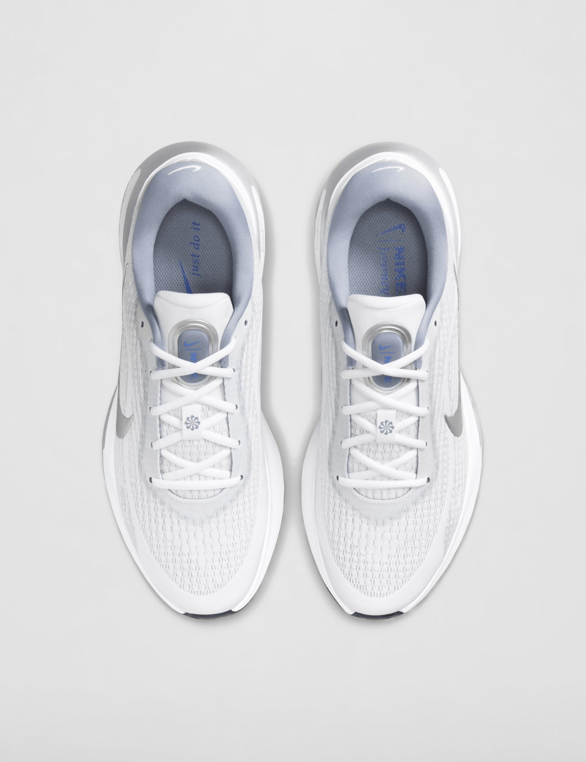 Nike Men's Journey Run Road Running Shoes, White/Metallic Silver-Black-Ashen Slate, 11