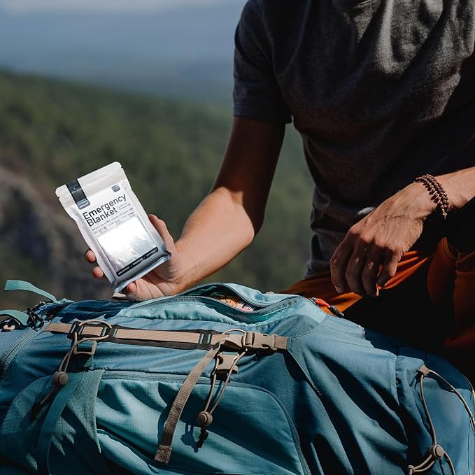 Altland 6 Pack of Emergency Blankets - Heat Reflective Blankets for Winter Survival Kits, Disaster Preparedness, Cold Weather Camping, and Homeless Care Packages