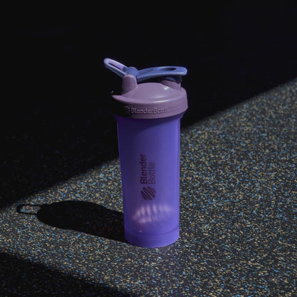 BlenderBottle Classic V2 Plastic Shaker Bottle 20 oz Purple